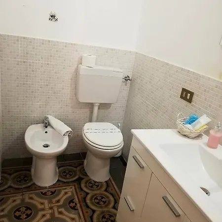 Orchidea לינה וארוחת בוקר